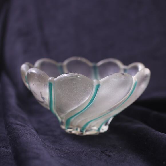 Mikasa, Small Bowl, Scalloped, Green, Peppermint, Striped, ~ 250729-WH 1338 - Picture 1 of 4